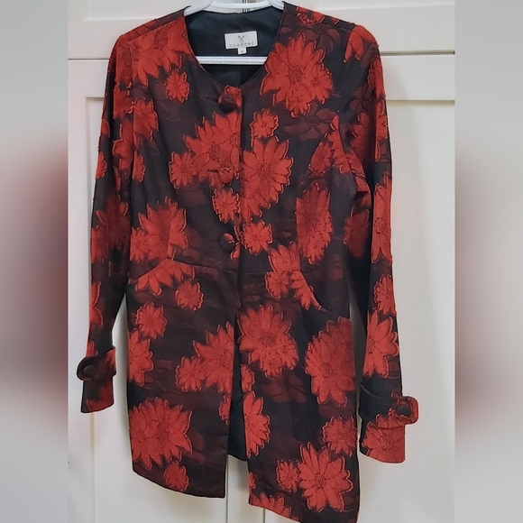 Current brocade floral jacket - Picture 9 of 9